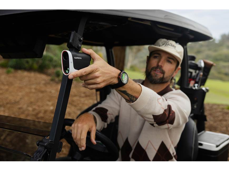 Garmin Approach® Z30 Golf laser rangefinder at Crutchfield
