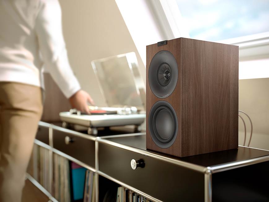 KEF Q Concerto Meta (Walnut) Bookshelf speakers (Walnut) at