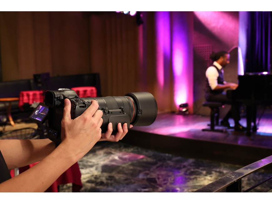 Canon RF 70-200mm f/2.8 L IS USM Z (Black) L Series telephoto zoom