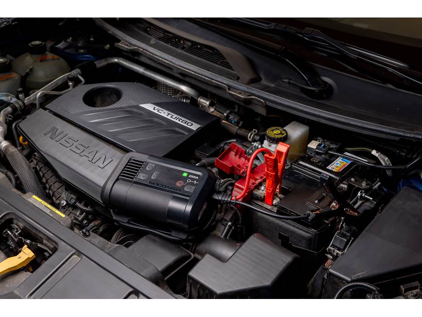 Noco様 The Noco Boost Air AX65 Is a Lithium-Powered Swiss Army Knife