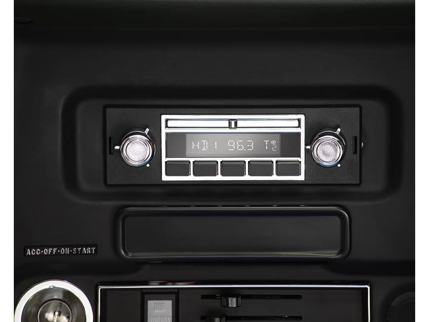 RetroSound Liberty M4HD Digital media receiver for classic cars at