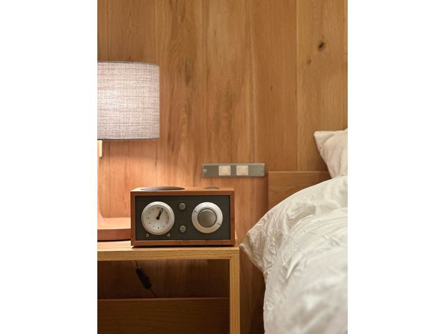 パンキチ　【美品・動作品】Tivoli Audio　Model Three Tivoli Audio Model Three BT - Batten Home