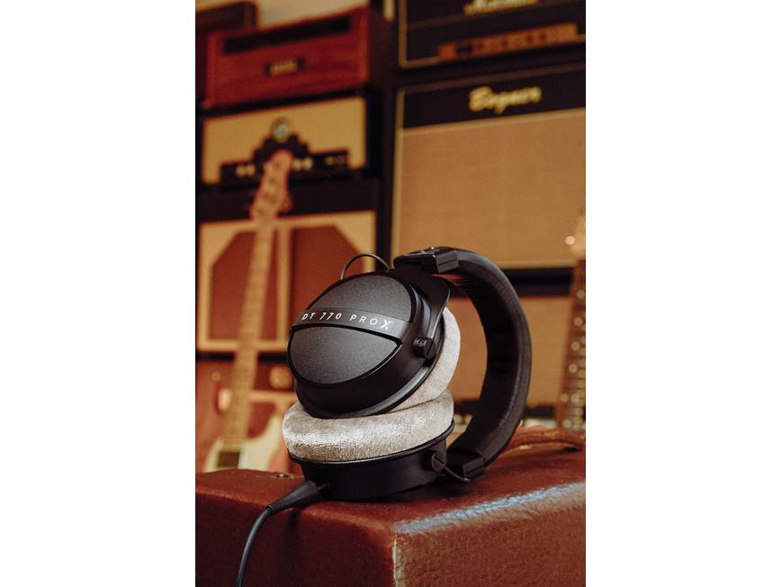 Beyerdynamic DT 770 Pro X Closed-back wired over-ear studio
