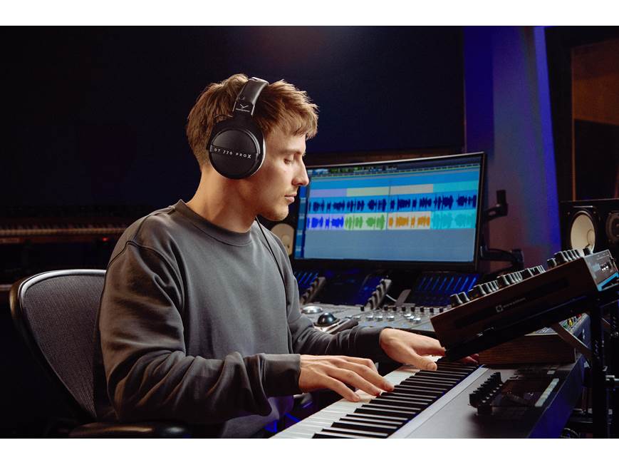 Beyerdynamic DT 770 Pro X Closed-back wired over-ear studio