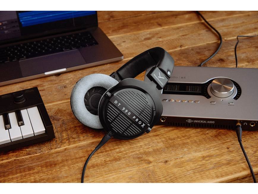 Beyerdynamic DT 990 Pro X Open-back wired over-ear studio
