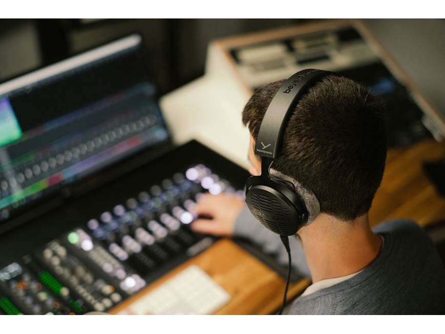 Beyerdynamic DT 900 Pro X Open-back wired over-ear studio