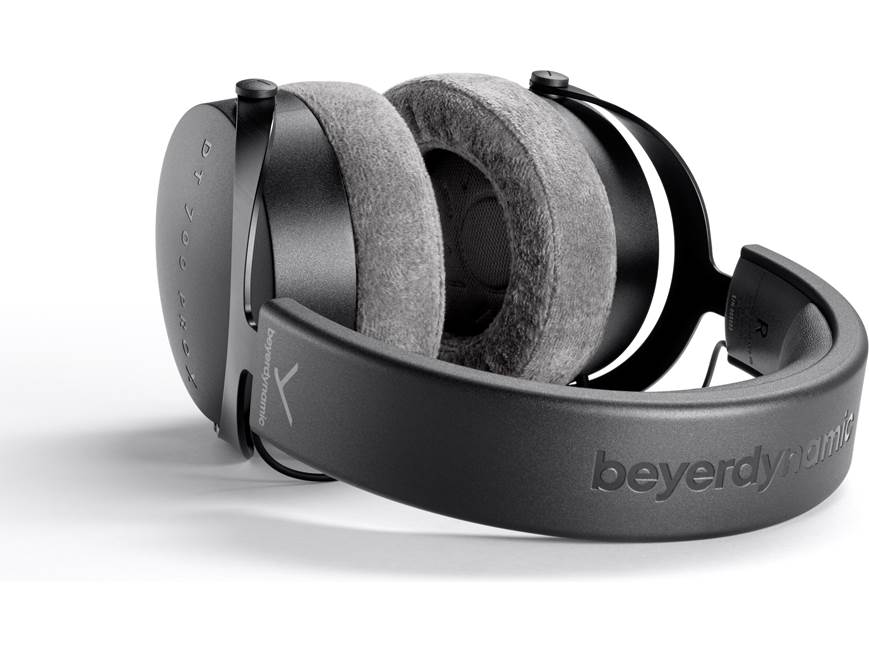 Beyerdynamic DT 700 Pro X Closed-back wired over-ear studio
