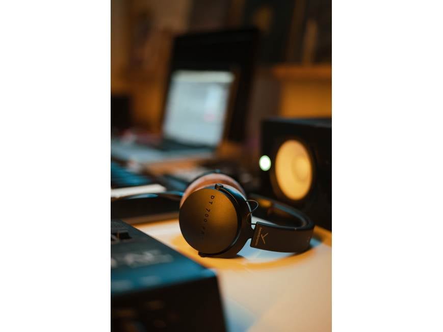 Beyerdynamic DT 700 Pro X Closed-back wired over-ear studio