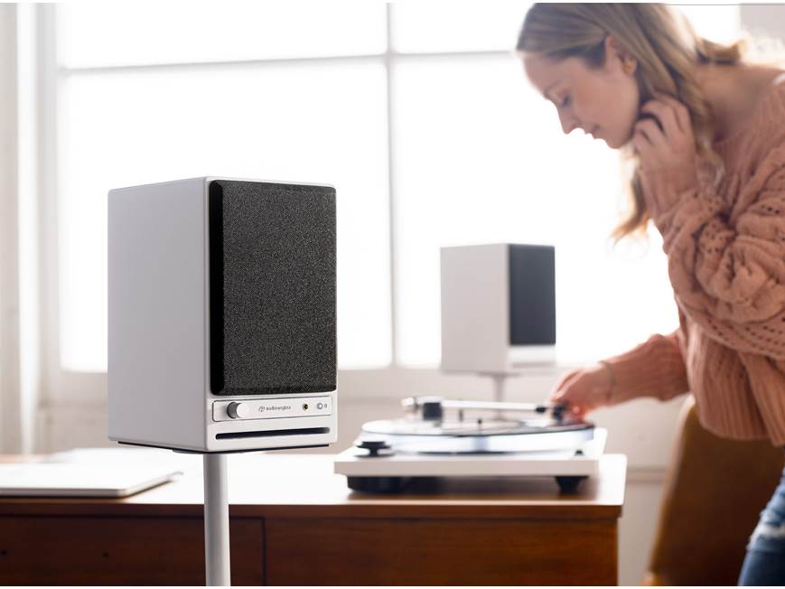 Audioengine HD4 (White) Powered stereo speakers with Bluetooth
