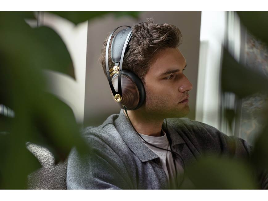 Meze Audio 99 Classics V2 Over-ear wired headphones at Crutchfield
