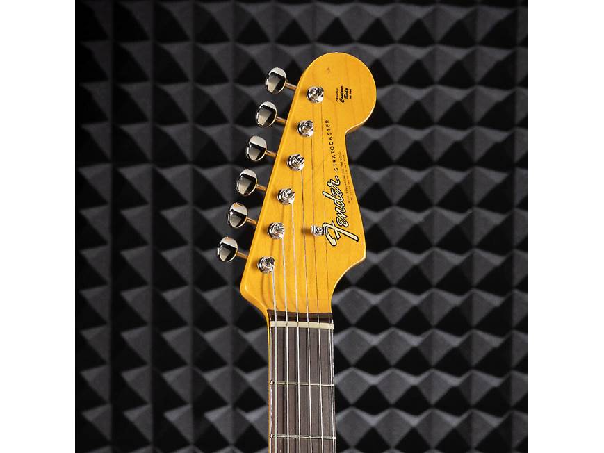 Fender American Vintage II 1965 Stratocaster® (7.8 lbs.) Vintage