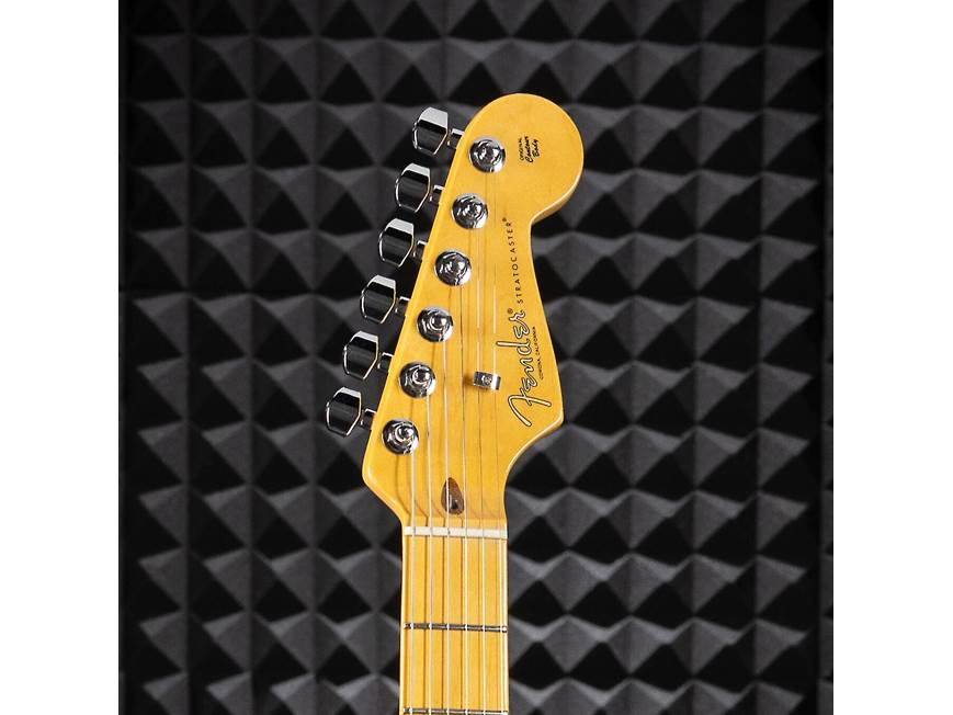 Fender American Professional II Stratocaster® (8.2 lbs.) Electric