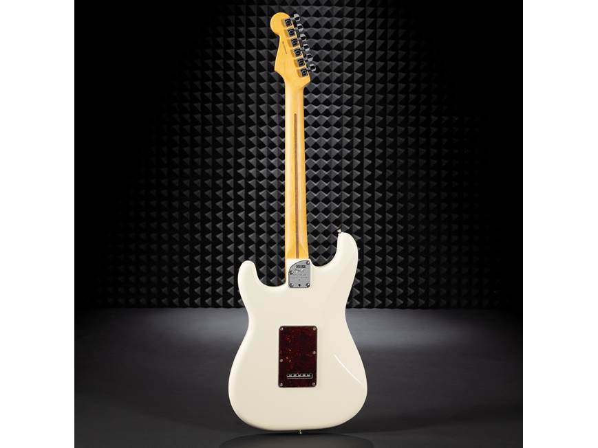 Fender American Professional II Stratocaster® (8.0 lbs.) Electric