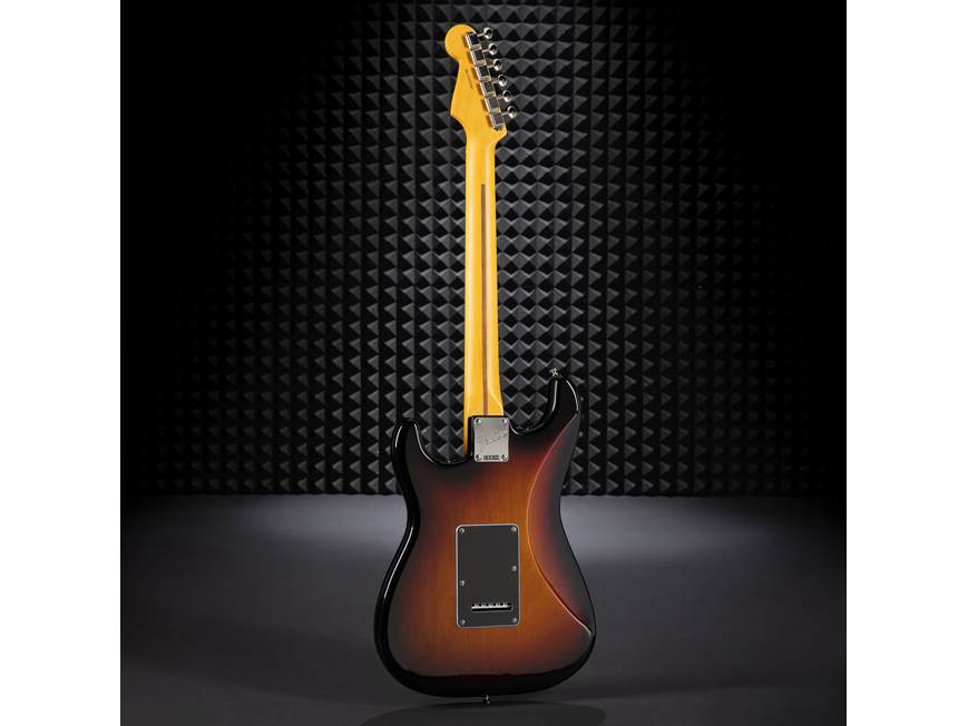 Fender American Professional Classic Stratocaster® HSS (7.4 lbs