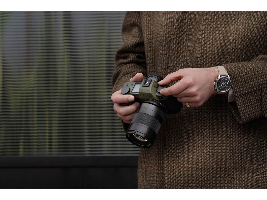 Leica SL3 Reporter (no lens included) 60-megapixel full-frame