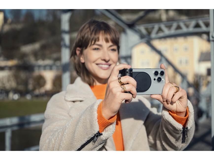 Leica LUX Grip MagSafe® grip/controller for iPhone® 12 and later