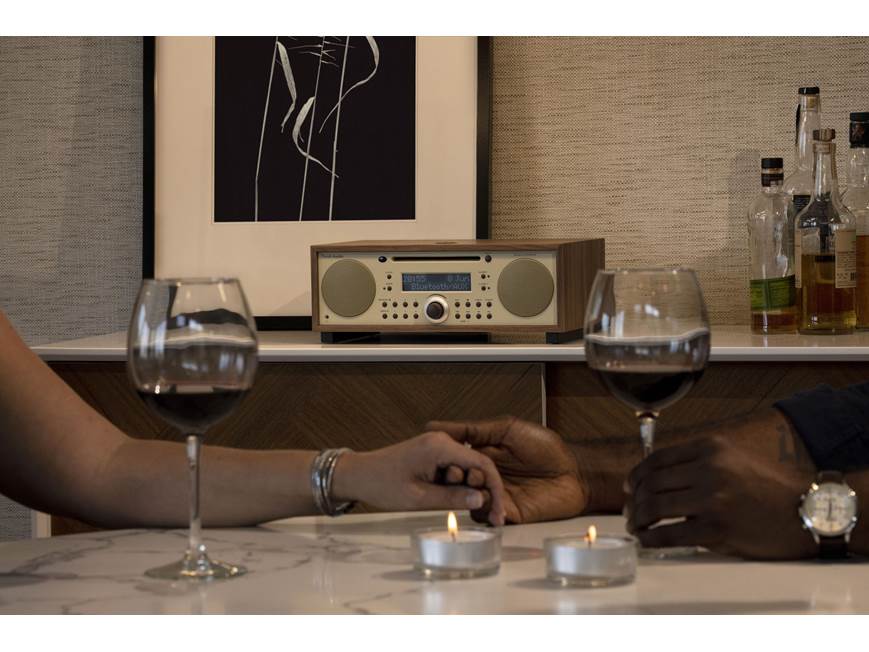 Tivoli Music System BT (Walnut/Beige) All-in-one AM/FM, Bluetooth