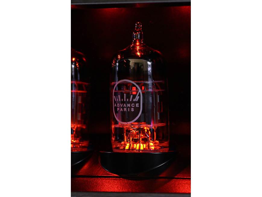 Advance Paris NOVA A-i190 (Black) Stereo hybrid tube/solid-state