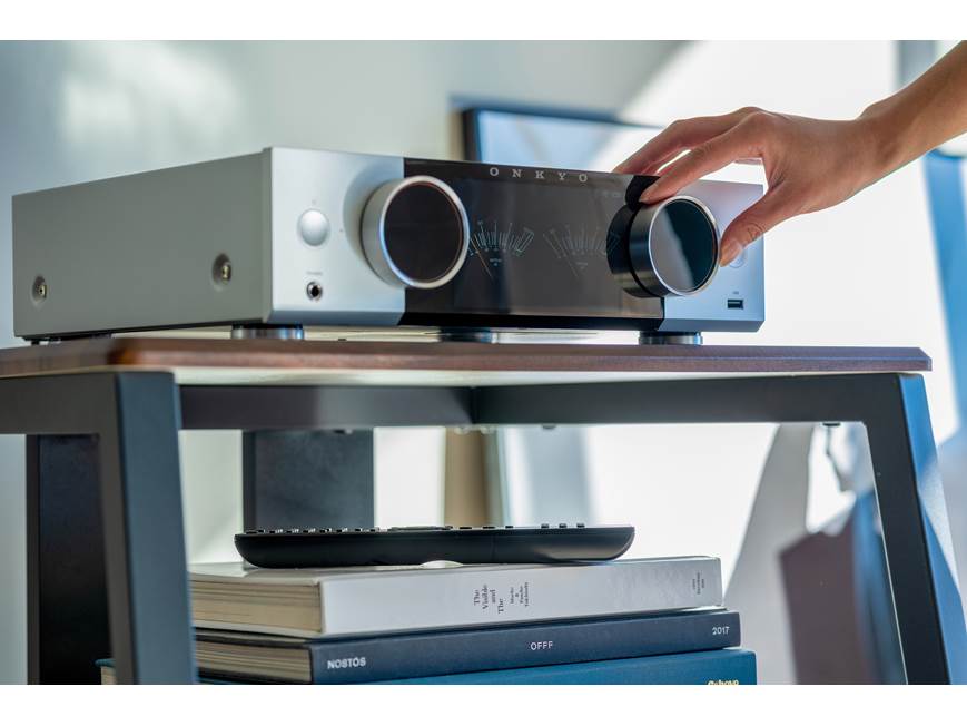 Onkyo Muse Y-50 (Silver) Stereo integrated amplifier with built-in