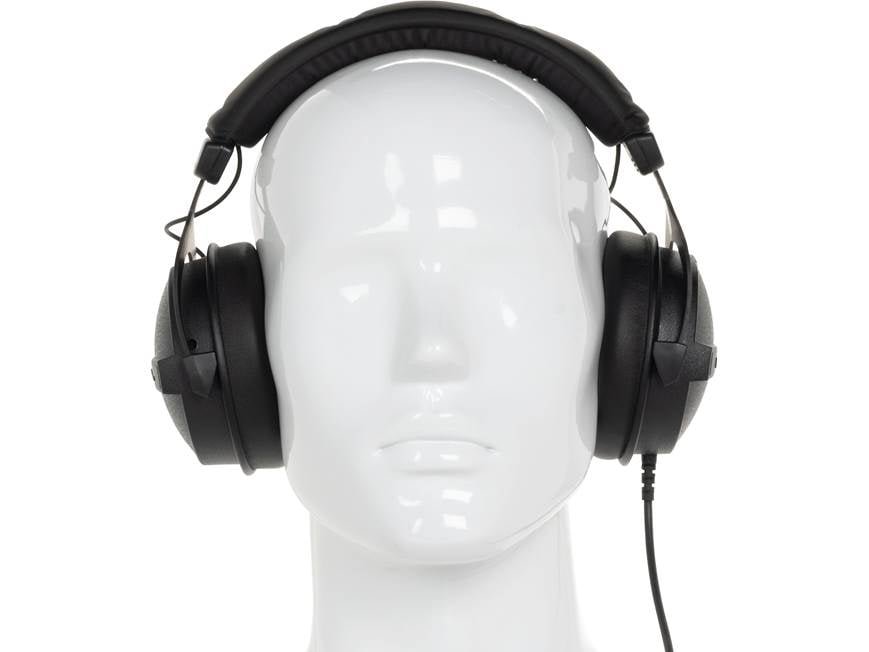Beyerdynamic DT 770 Pro (32-ohm version) Closed-back wired over