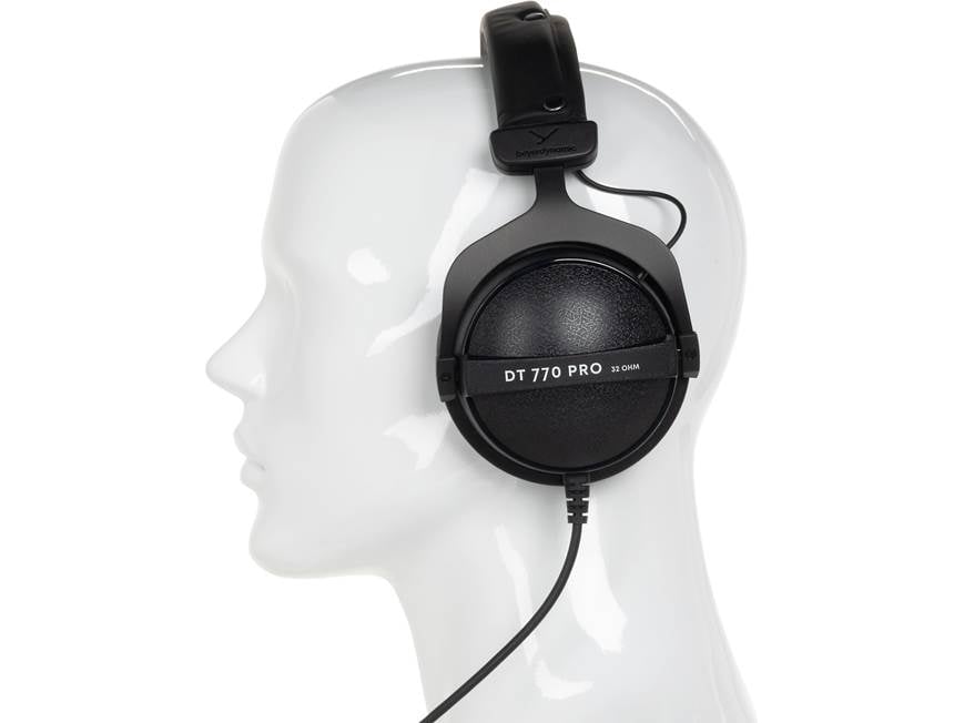 Beyerdynamic DT 770 Pro (32-ohm version) Closed-back wired over