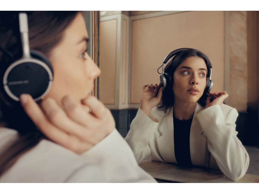 Beyerdynamic Aventho 100 (Brown) On-ear wireless noise-cancelling