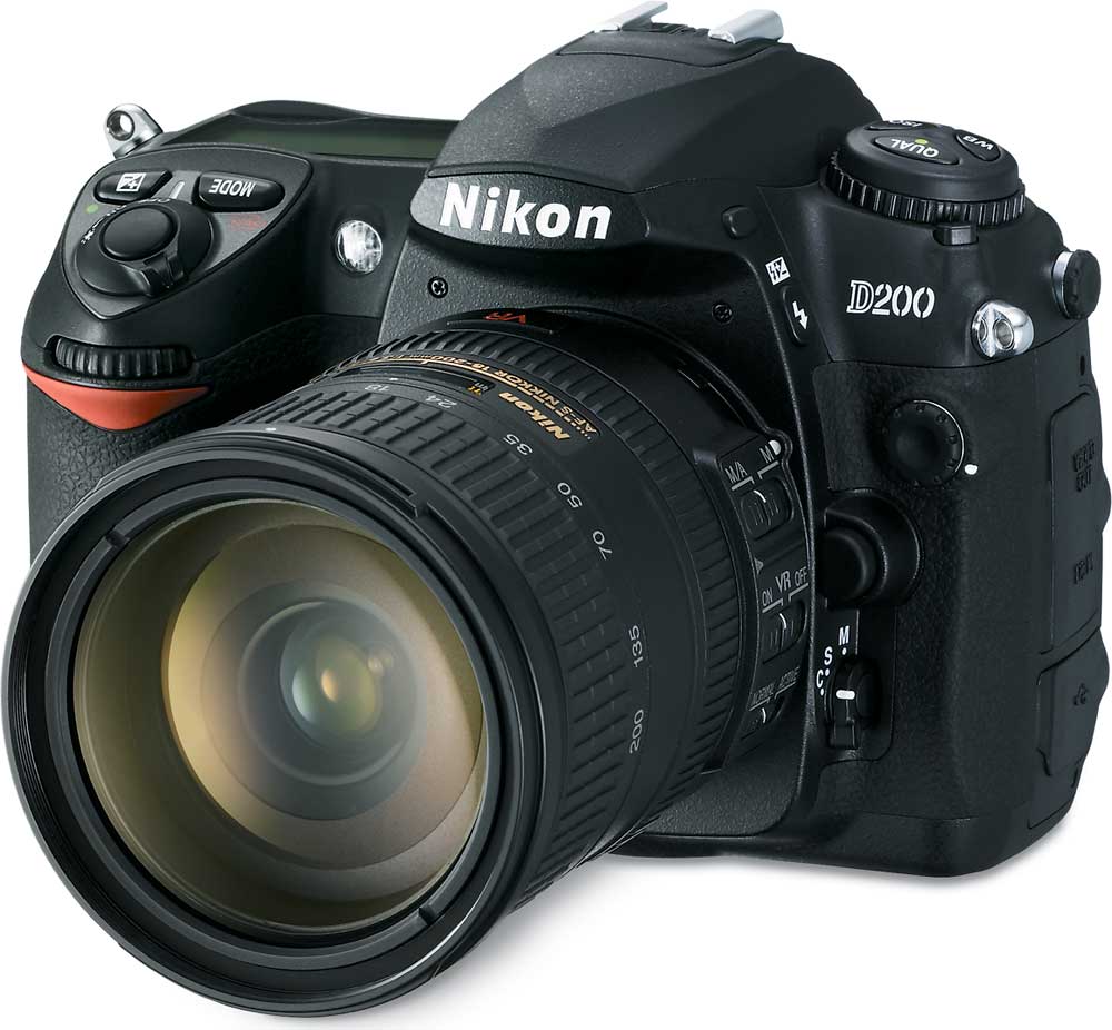 Nikon D200 Kit 10.2-megapixel digital SLR camera with 18-200mm Zoom-Nikkor  lens at Crutchfield.com
