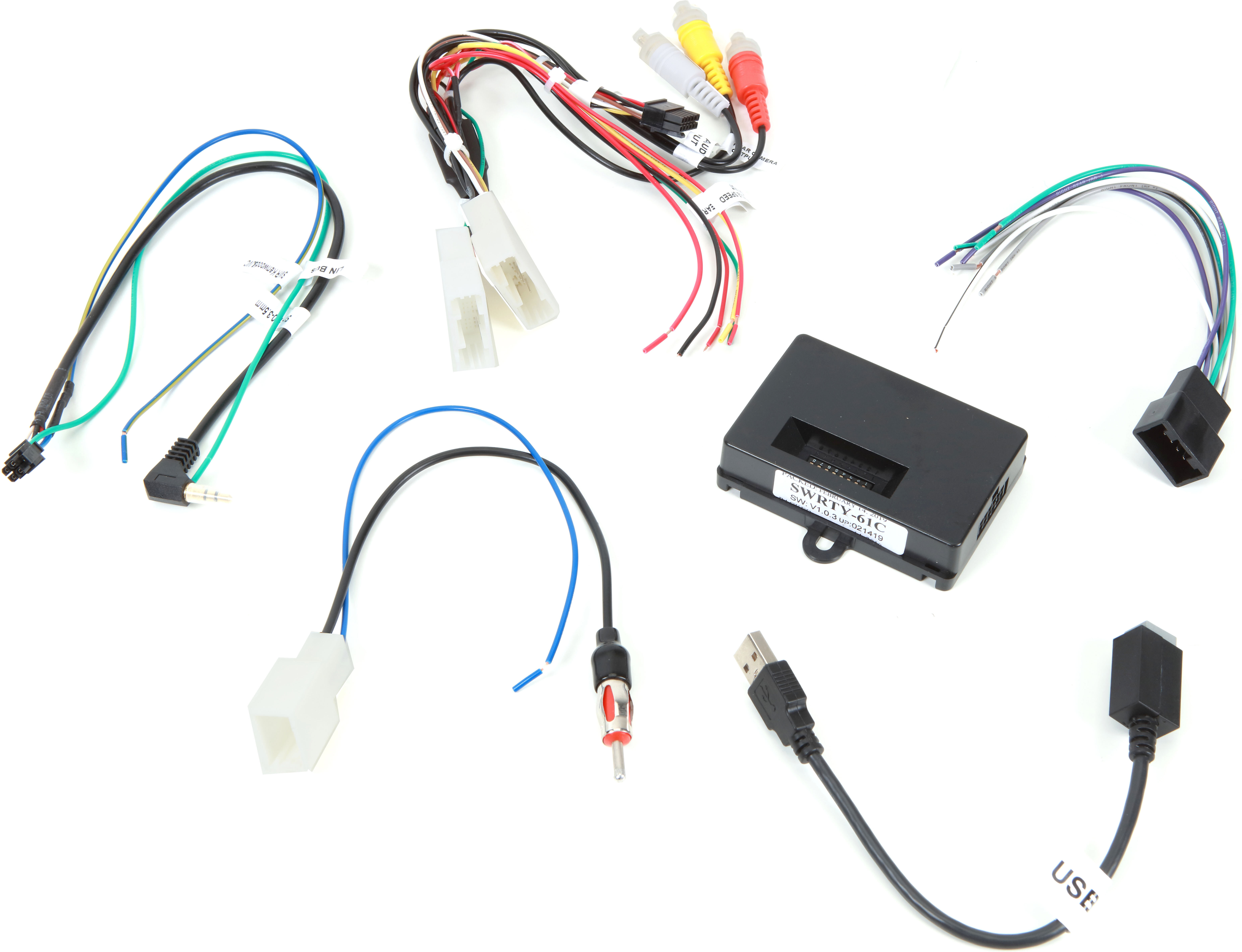 Customer Reviews: CRUX SWRTY-61C Wiring Interface Connect a new car ...